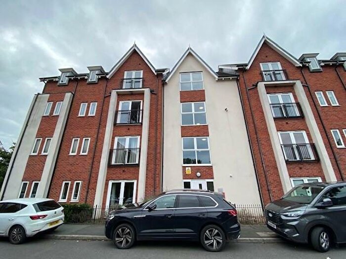 2 Bedroom Apartment To Rent In Houseman Crescent, West Didsbury, Manchester, M20