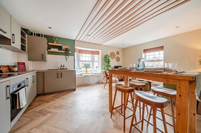 2 Bedroom Flat For Sale In Biddenham Park, Bromham Road, MK40