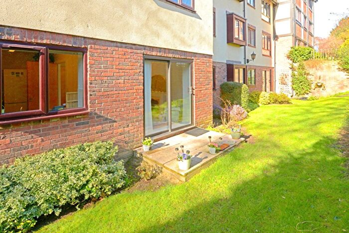 1 Bedroom Flat For Sale In The Cedars (Shrewsbury), Shrewsbury, SY2