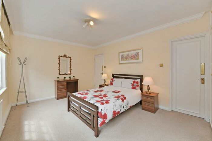 1 Bedroom Flat To Rent In Reeves Mews, London, W1K