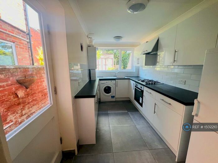 2 Bedroom Terraced House To Rent In Amity Road, Reading, RG1