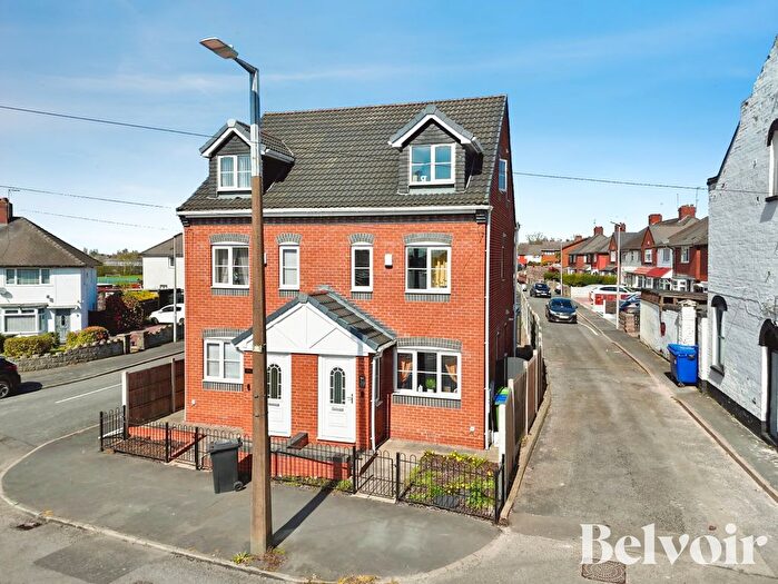 4 Bedroom Semi Detached House For Sale In Bilston Road, Sandwell, Wednesbury, WS10