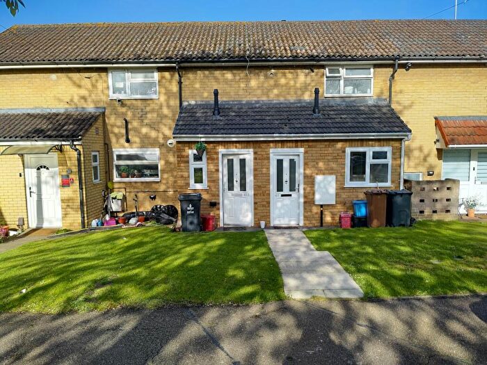 1 Bedroom Maisonette To Rent In Linkways, Stevenage, SG1