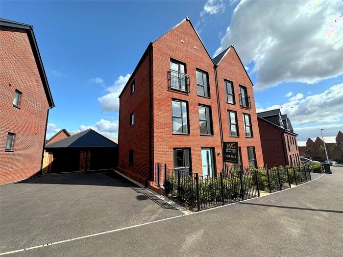 3 Bedroom Semi-Detached House To Rent In Matford, Exeter, Devon, EX2