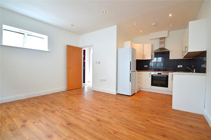 1 Bedroom Apartment To Rent In St. Peters Street, South Croydon, CR2