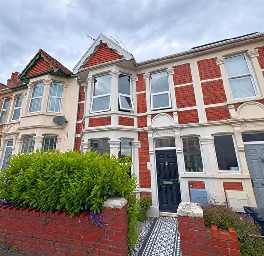 3 Bedroom Terraced House For Sale In Grove Park Avenue, Bristol, BS4