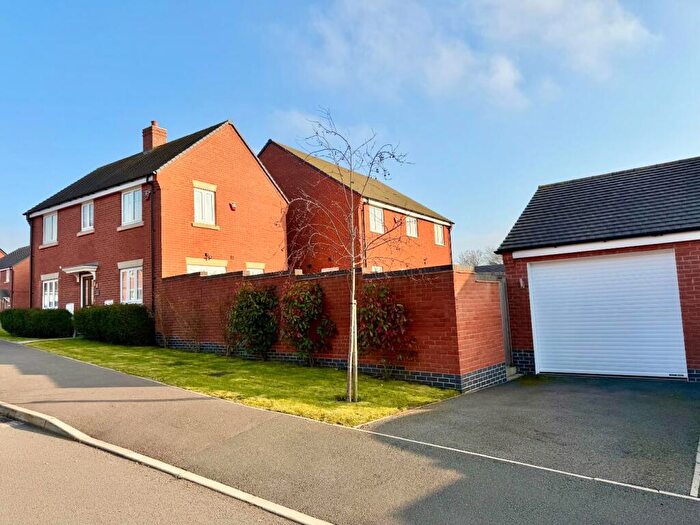3 Bedroom Detached House For Sale In Burnham Way, Long Buckby, Northamptonshire, NN6