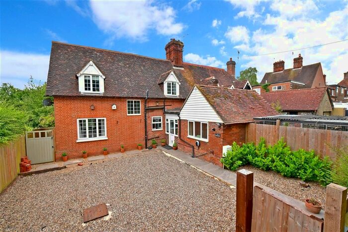 3 Bedroom Semi-Detached House For Sale In Hawkhurst Road, Flimwell, East Sussex, TN5