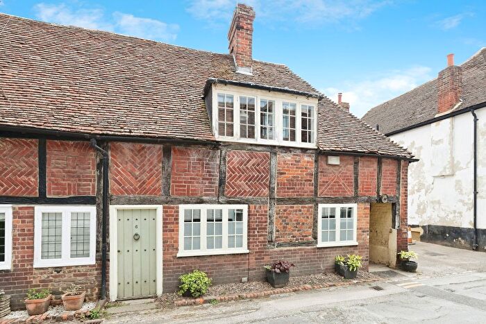 4 Bedroom Semi-Detached House For Sale In Nargate Street, Littlebourne, Canterbury, Kent, CT3