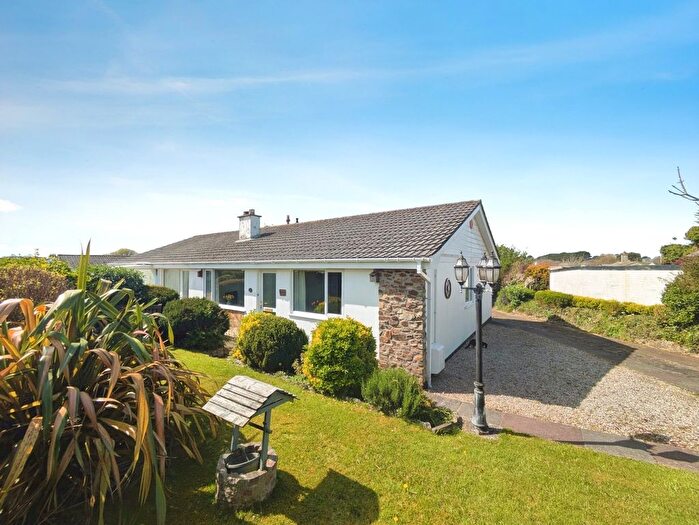 3 Bedroom Semi-Detached Bungalow For Sale In Roseland Park, Camborne, Cornwall, TR14