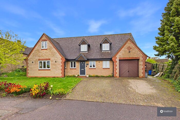 3 Bedroom Detached House For Sale In South Close, Greatworth, OX17