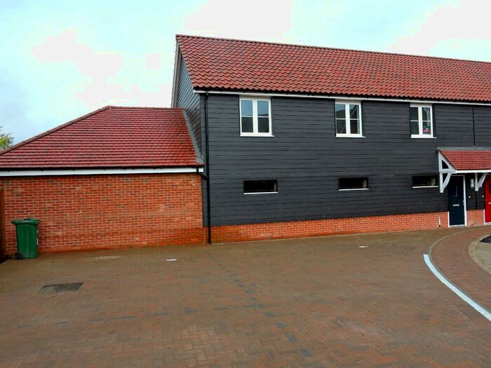 2 Bedroom Maisonette To Rent In Norman Close, Sible Hedingham, CO9