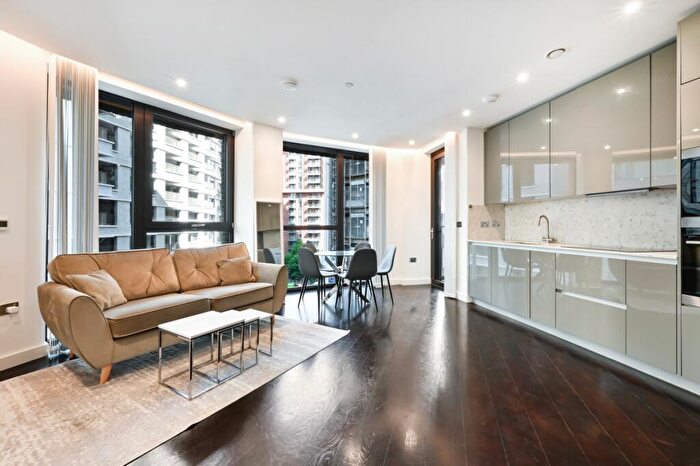 2 Bedroom Apartment To Rent In Haines House, SW11