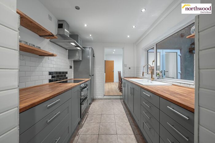 2 Bedroom Terraced House For Sale In Loates Lane, Watford, WD17