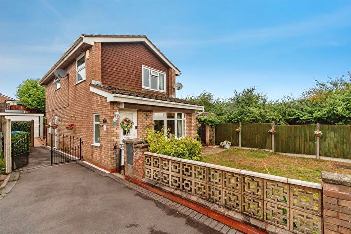 3 Bedroom Detached House For Sale In Midhurst Drive, Hednesford, Cannock, WS12
