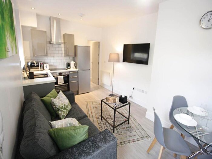 1 Bedroom Flat To Rent In The Walk, Roath, Cardiff, CF24