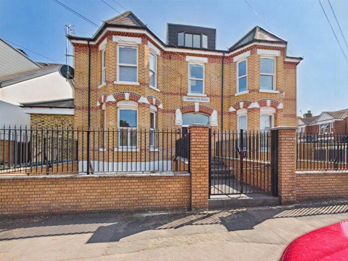 1 Bedroom Flat For Sale In Tynemouth Road, London, N15