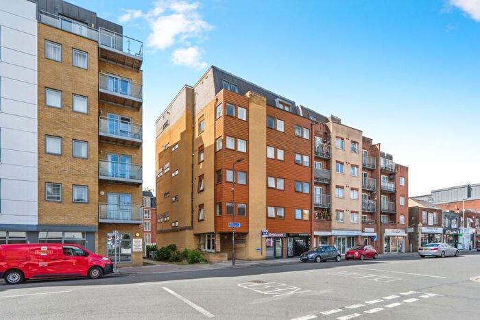 2 Bedroom Flat For Sale In High Street, Cosham, Portsmouth, PO6