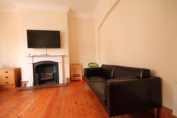 6 Bedroom Terraced House To Rent In Osborne Avenue, Jesmond, NE2
