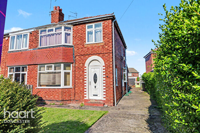 3 Bedroom Semi-Detached House For Sale In Sherwood Avenue, Scawsby, Doncaster, DN5