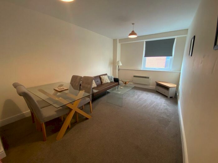 1 Bedroom Flat To Rent In Electra House, Farnsby Street, Central, Swindon, SN1