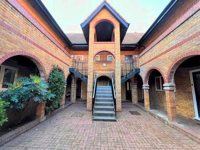 2 Bedroom Apartment To Rent In Crouchfield, Chapmore End, Ware, SG12