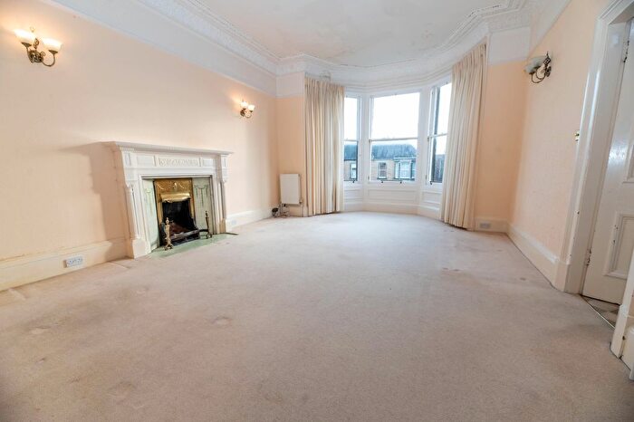 2 Bedroom Flat To Rent In Lygon Road, Edinburgh, EH16