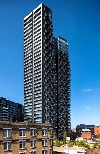 3 Bedroom Apartment For Sale In The Stage, Hewett Street, London, EC2A