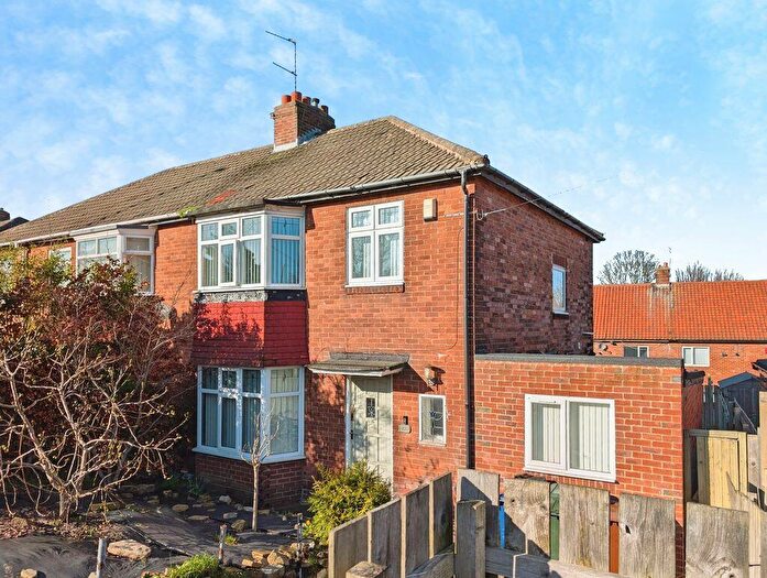 4 Bedroom Semi Detached House For Sale In Fenham Hall Drive, Fenham, Newcastle Upon Tyne, NE4