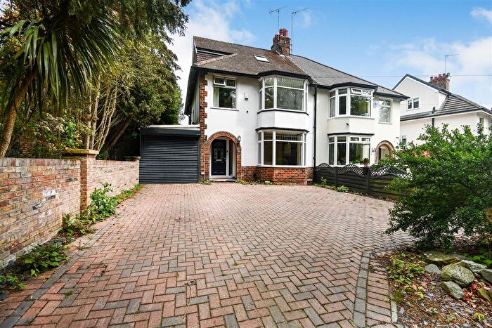 3 Bedroom Semi-Detached House For Sale In Church Lane, Kirk Ella, Hull, HU10