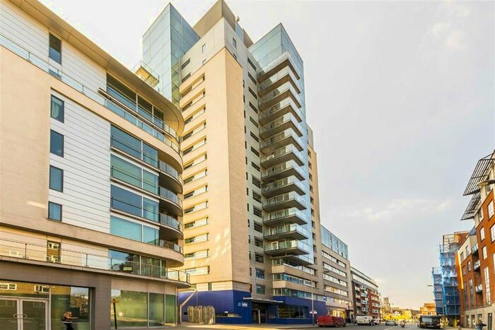 2 Bedroom Flat To Rent In Empire Square West, Empire Square, London, SE1