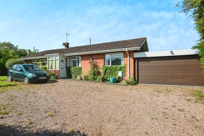 3 Bedroom Bungalow For Sale In Withybed Lane, Inkberrow, Worcester, Worcestershire, WR7