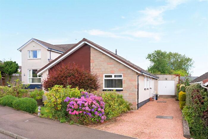 3 Bedroom Detached Bungalow For Sale In Athollbank Drive, Perth, PH1