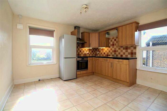 2 Bedroom Apartment To Rent In Eastern Road, Romford, Essex, RM1