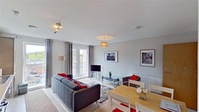 2 Bedroom Flat To Rent In Elsie Inglis Way, Edinburgh, EH7