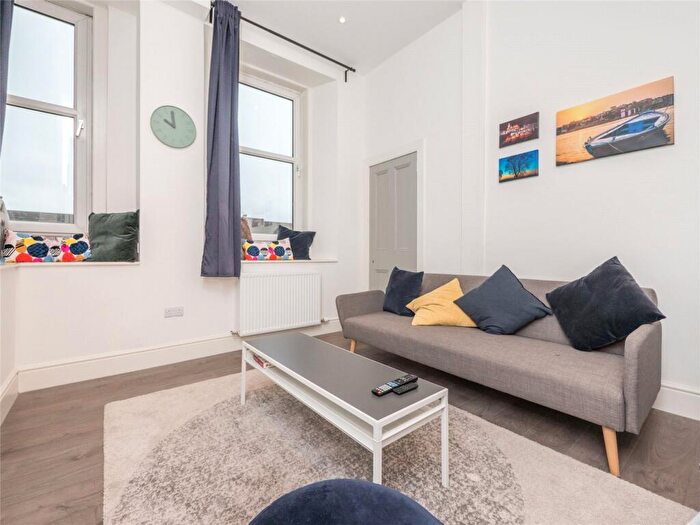 2 Bedroom Flat To Rent In Haymarket Terrace, Edinburgh, EH12