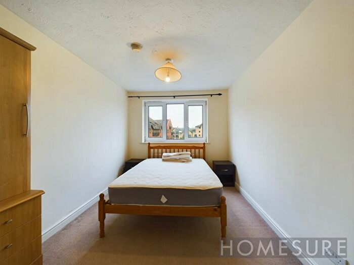 2 Bedroom Apartment For Sale In South Ferry Quay, Liverpool, L3