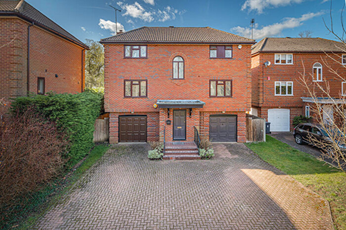 5 Bedroom Detached House To Rent In Clappers Meadow, Maidenhead, SL6