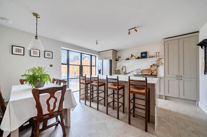 3 Bedroom House For Sale In Ravensbourne Avenue, Bromley, BR2
