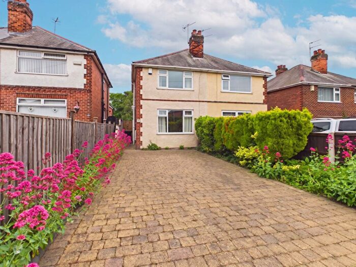2 Bedroom Semi Detached House For Sale In Nottingham Road, Hucknall, Nottingham, NG15