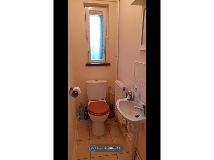 4 Bedroom Terraced House To Rent In Stoughton Close, London, SE11