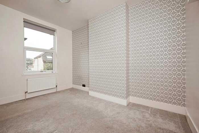 3 Bedroom End Of Terrace House For Sale In Maxton Road, Dover, Kent, CT17