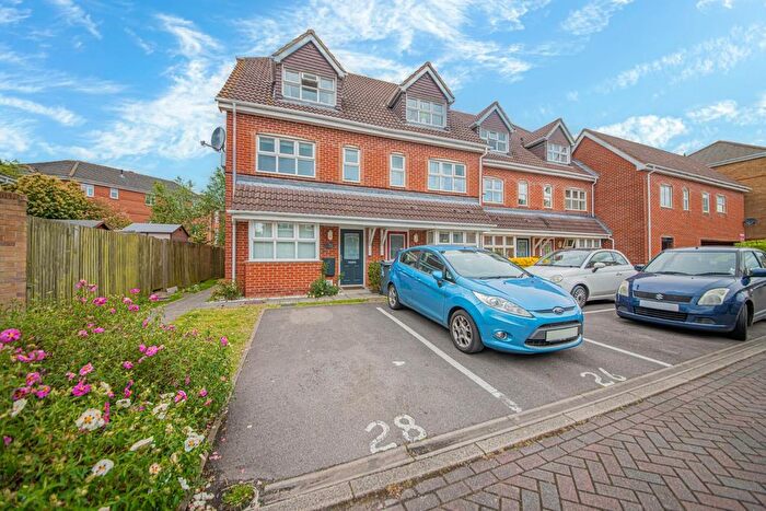 2 Bedroom Flat For Sale In Drum Road, Eastleigh, SO50
