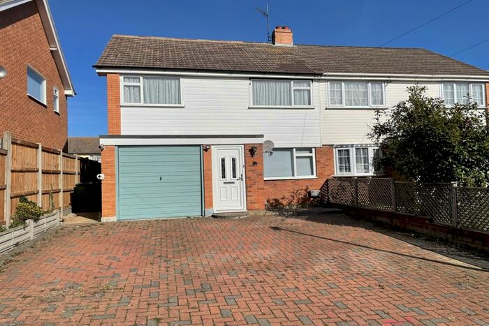 3 Bedroom Semi-Detached House To Rent In Brunel Road, Braintree, CM7