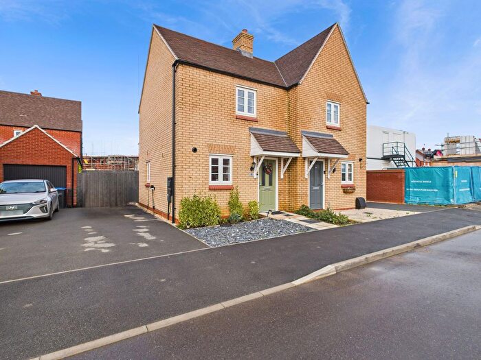 2 Bedroom Semi-Detached House For Sale In Kilsby Drive, Towcester, NN12