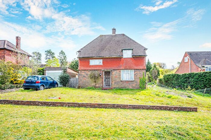 3 Bedroom Detached House For Sale In Park Road, Oxted, RH8