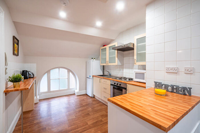 2 Bedroom Flat To Rent In Ranmoor Road, Sheffield, S10