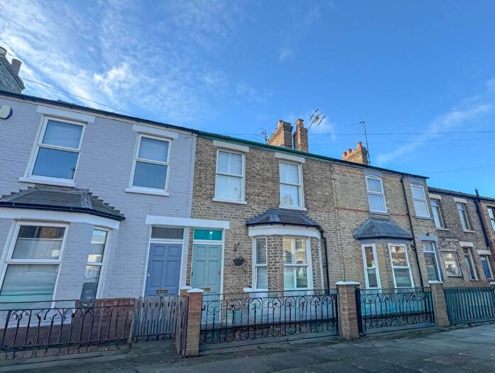 3 Bedroom Terraced House To Rent In Belgrave Road, Cambridge, CB1