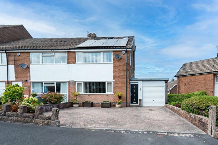 4 Bedroom Semi Detached House For Sale In Rosamond Drive, Bradway, S17
