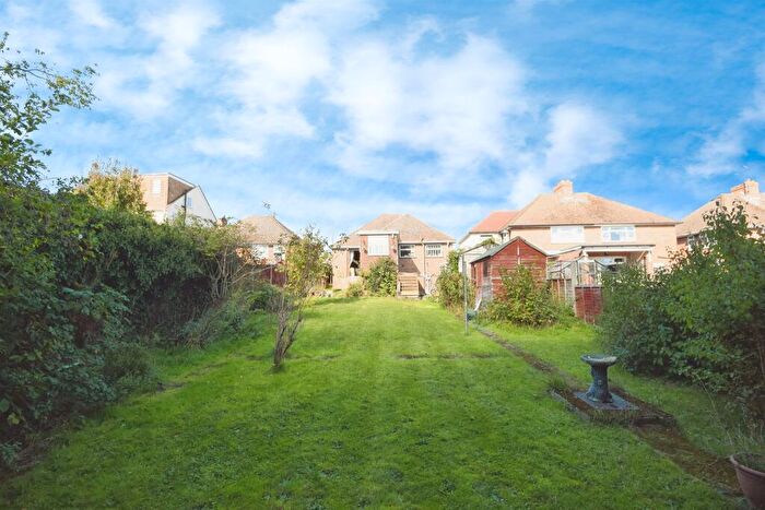 3 Bedroom Detached Bungalow For Sale In Vauxhall Drive, Braintree, CM7